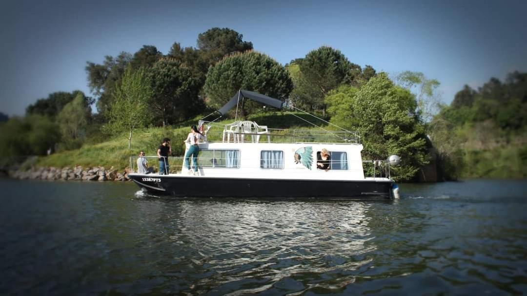 Douro Houseboats Hotel Marco de Canaveses Ngoại thất bức ảnh