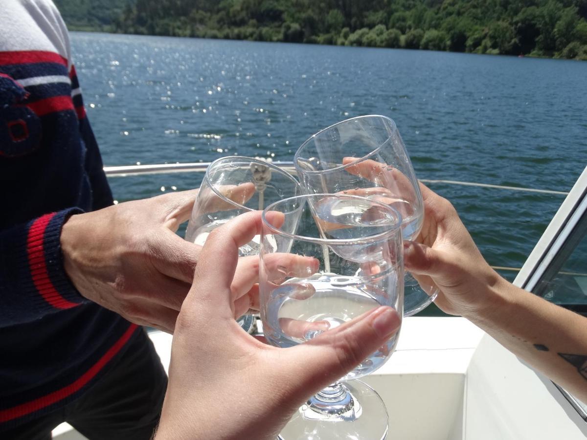 Douro Houseboats Hotel Marco de Canaveses Ngoại thất bức ảnh