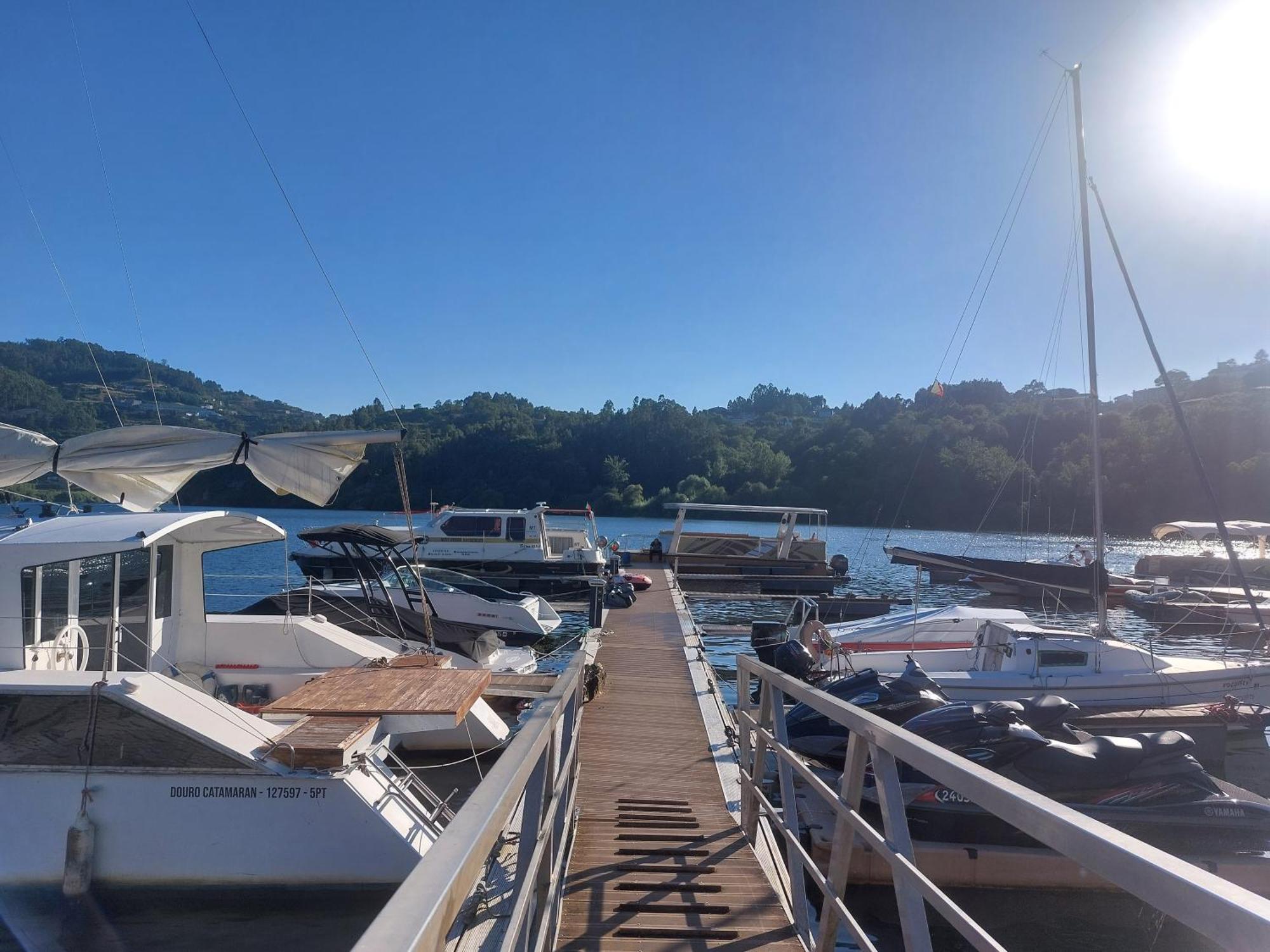 Douro Houseboats Hotel Marco de Canaveses Ngoại thất bức ảnh
