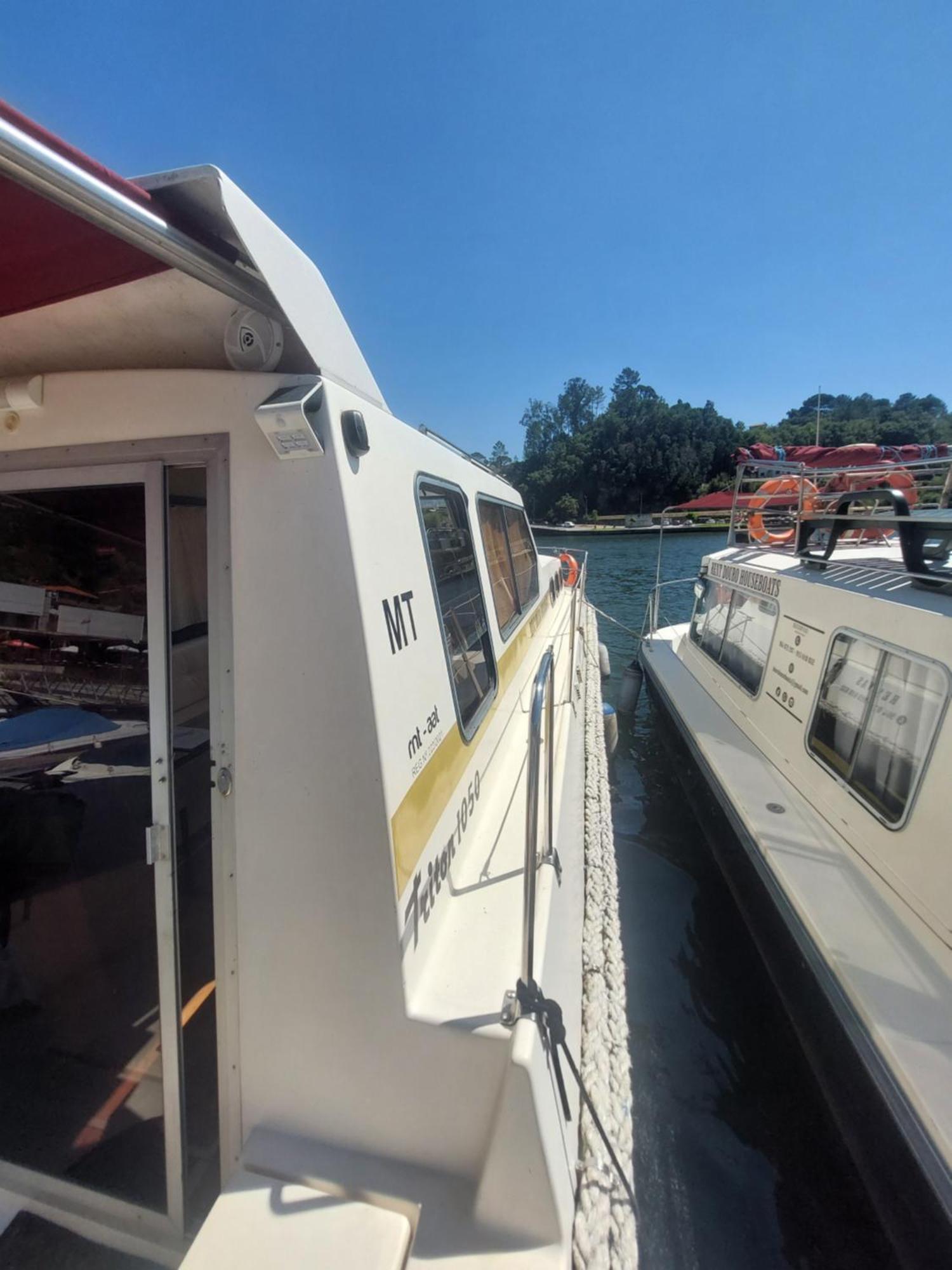 Douro Houseboats Hotel Marco de Canaveses Ngoại thất bức ảnh